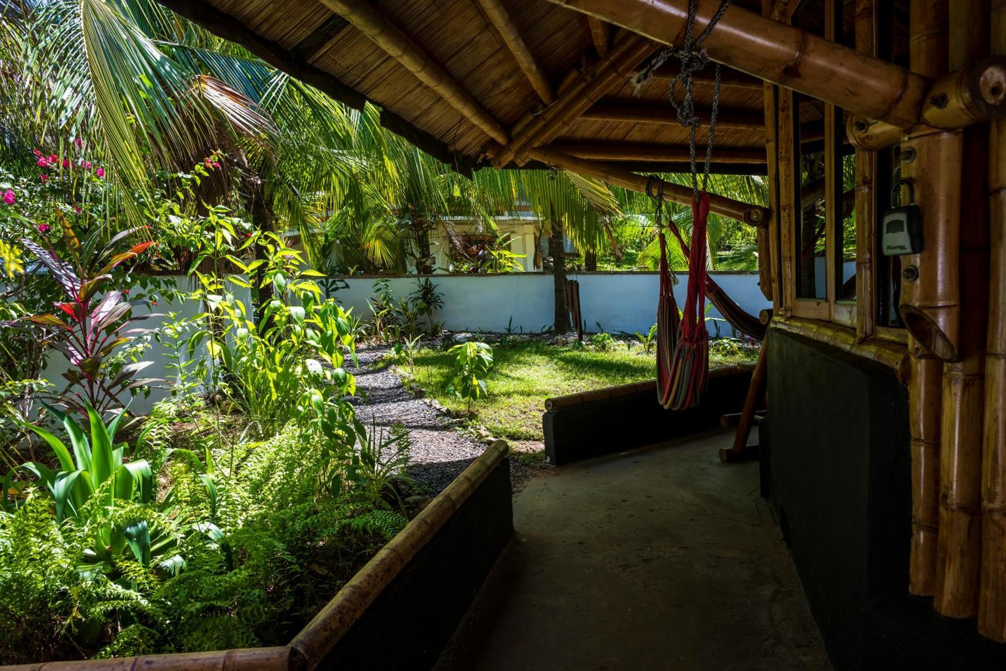 Eco-Lodge Deseo Bamboo 산타 카탈리나 외부 사진